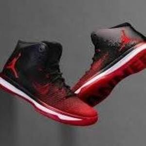 Meet your Posher, Damari